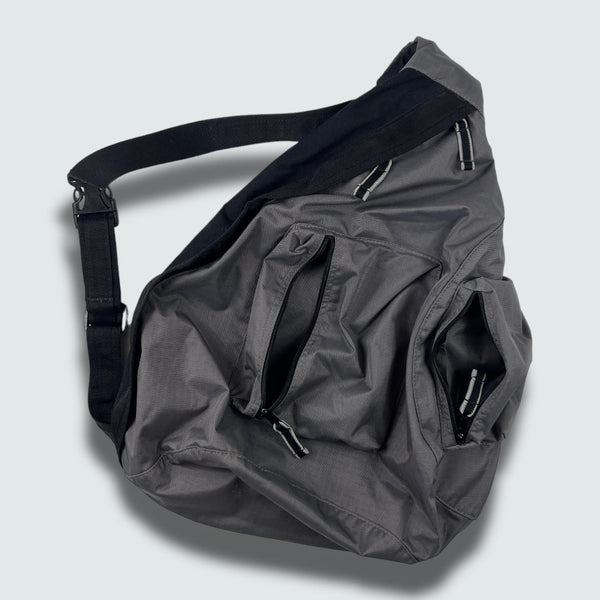 Gap Multi-Pocket Sling Bag