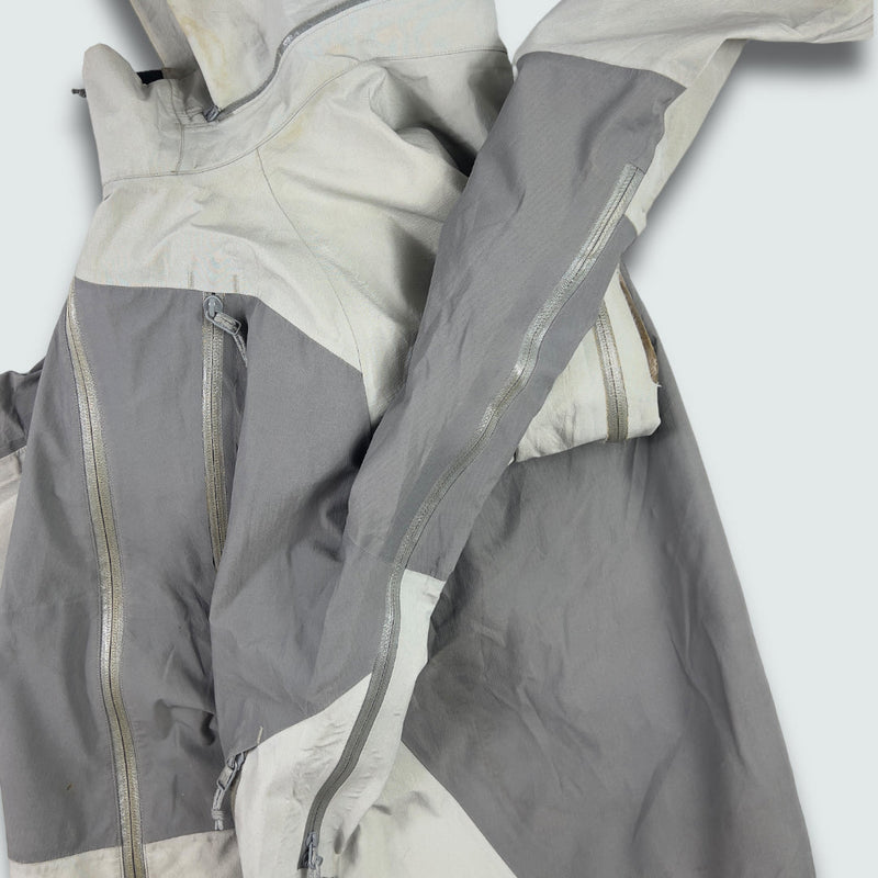 Arc’teryx Recco Sidewinder Gore-tex Jacket Large